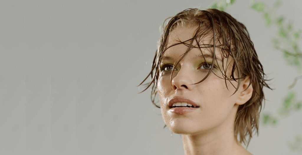 How To Revamp Your Skincare Routine For Monsoon? 