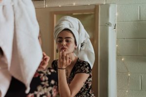 Niacinamide: Your Ally in the Fight Against Acne Marks and Pigmentation